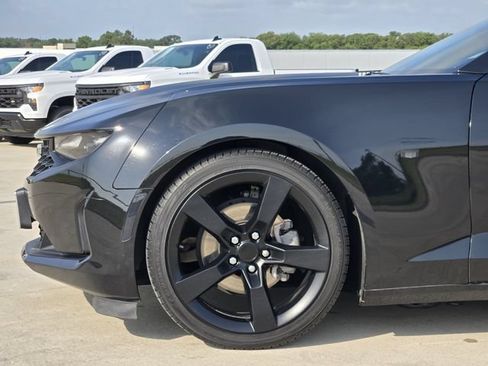 Used 2023 Chevrolet Camaro LT w/ Technology Package RWD image 10