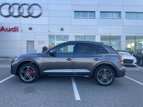 Certified 2025 Audi Q5 e Premium Plus w/ Premium Plus Package AWD/4WD image 4