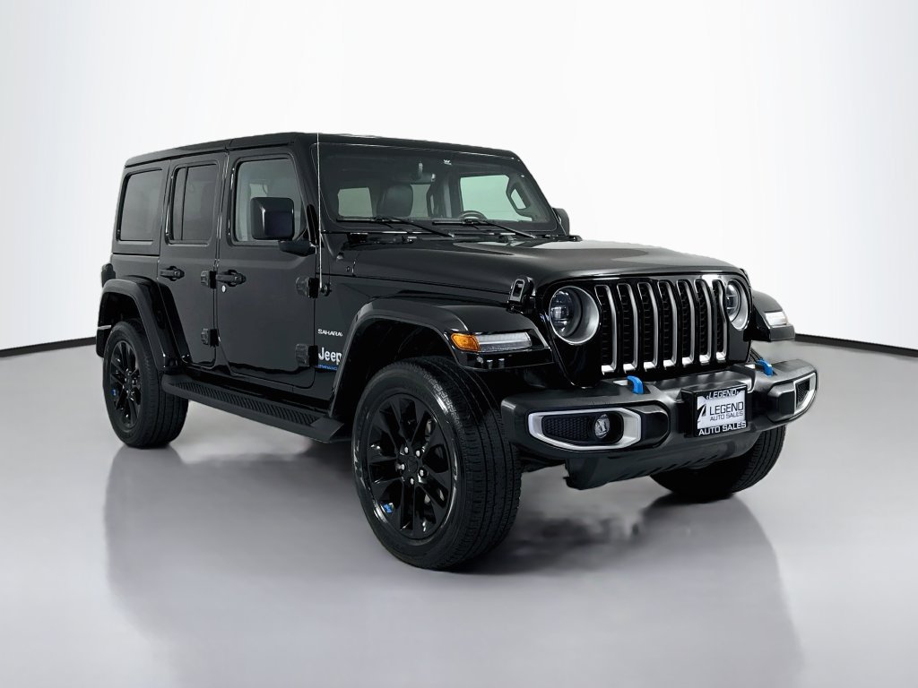 Used 2023 Jeep Wrangler Unlimited Sahara w/ Cold Weather Group AWD/4WD image 4