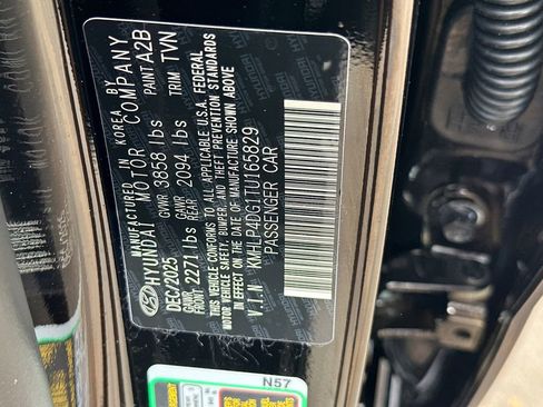 New 2026 Hyundai Elantra Limited image 35