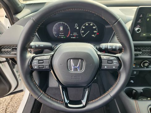 Certified 2026 Honda HR-V Sport image 9