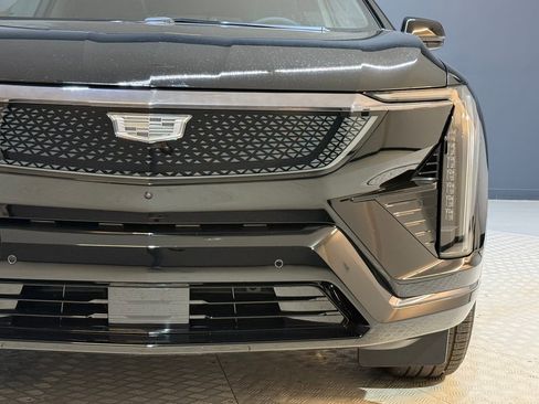 New 2026 Cadillac Optiq Sport 1 image 10