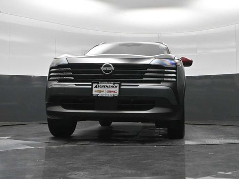 Used 2026 Nissan Kicks SV w/ Interior Electronics Package FWD image 20