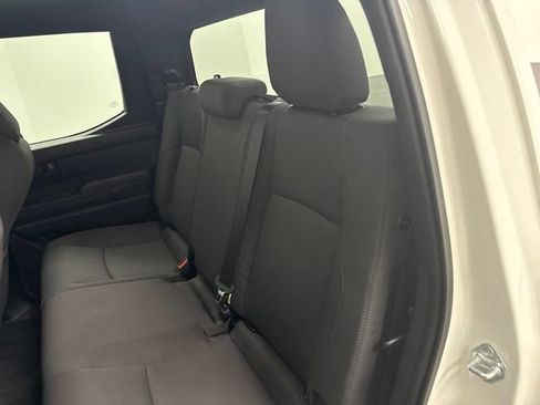 Used 2025 Toyota Tacoma SR AWD/4WD image 17