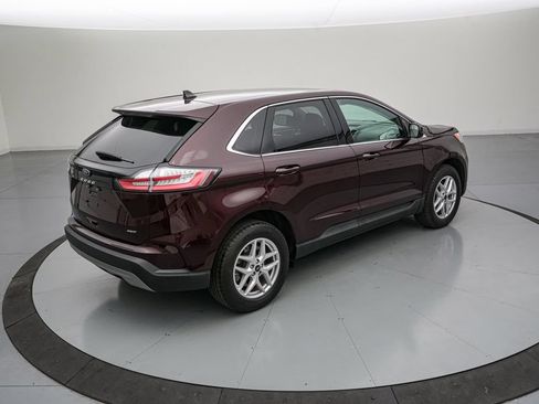 Certified 2024 Ford Edge SEL w/ Convenience Package AWD/4WD image 4