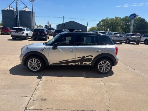 Used 2012 MINI Cooper Countryman FWD image 6