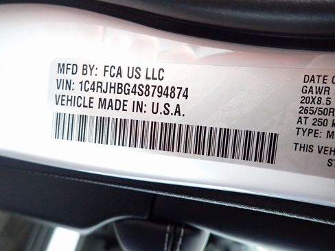 New 2025 Jeep Grand Cherokee Limited image 37