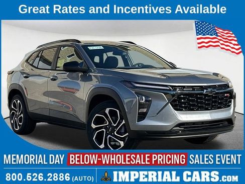 New 2026 Chevrolet Trax RS w/ Sunroof Package FWD image 1