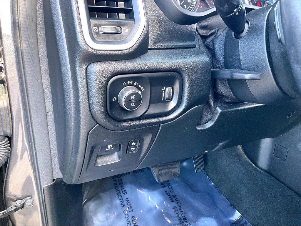 Used 2020 RAM 1500 Big Horn AWD/4WD image 25
