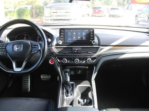 Used 2018 Honda Accord Sport image 26