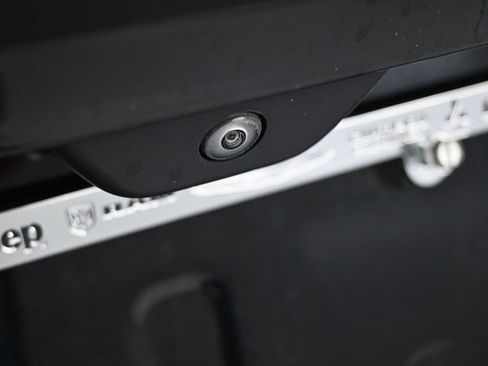 Used 2021 Jeep Grand Cherokee L Limited image 40