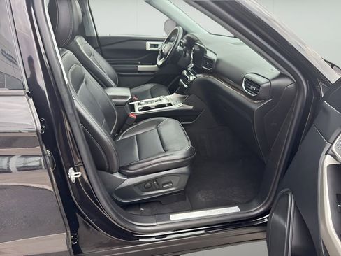 Used 2021 Ford Explorer Limited AWD/4WD image 10