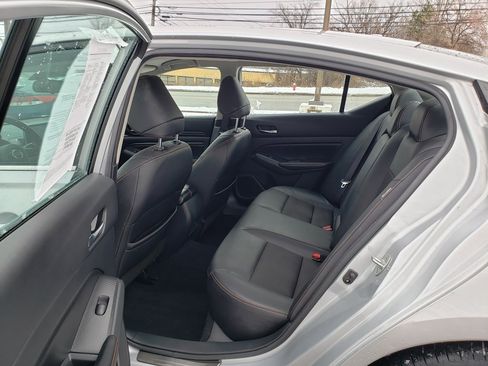 Used 2020 Nissan Altima 2.5 SR image 11