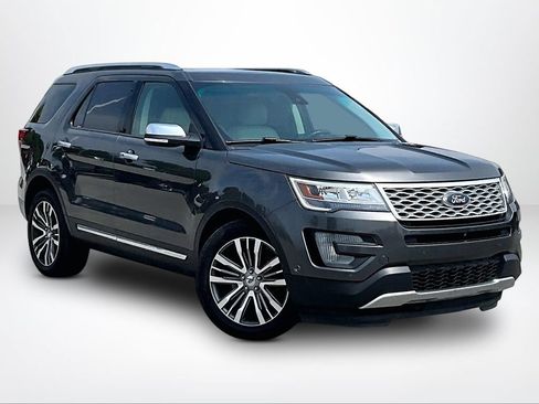 Used 2017 Ford Explorer Platinum AWD/4WD image 13