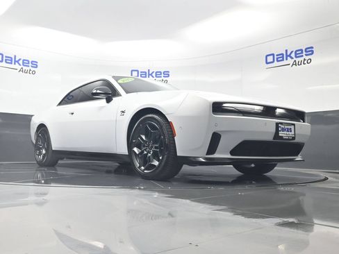 Used 2025 Dodge Charger Daytona R/T AWD/4WD image 32