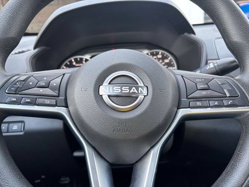 Used 2025 Nissan Altima 2.5 SV FWD image 28