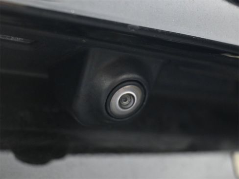 Certified 2023 Cadillac XT4 Sport image 23