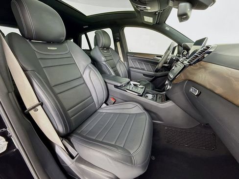 Used 2018 Mercedes-Benz GLE 63 AMG S image 30