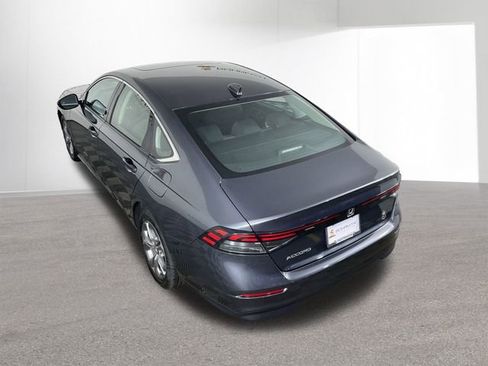 Used 2024 Honda Accord EX image 37