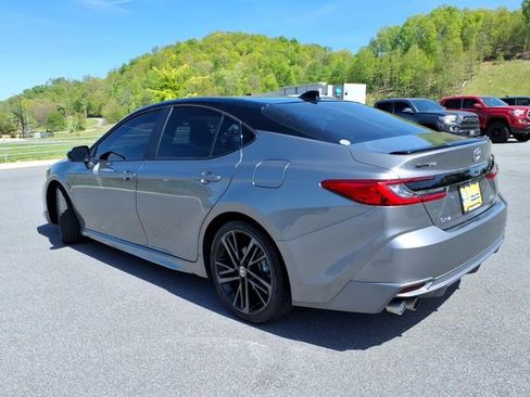 Used 2025 Toyota Camry XSE image 13