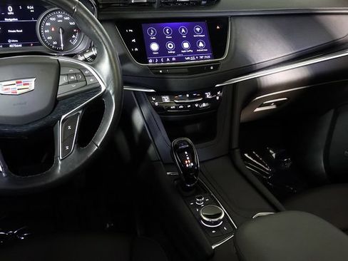 Used 2024 Cadillac XT5 Premium Luxury w/ Technology Package AWD/4WD image 16