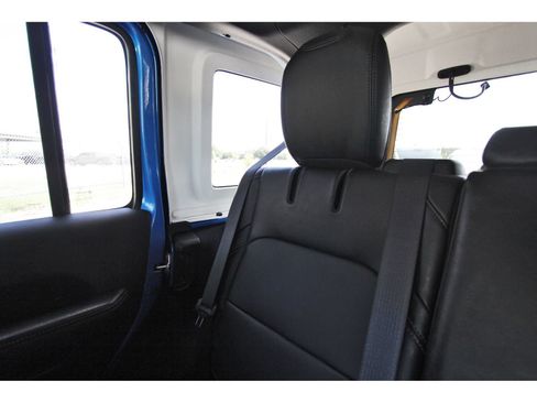 Used 2024 Jeep Wrangler Unlimited Sahara w/ Technology Group AWD/4WD image 14