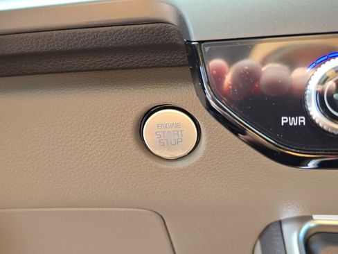 New 2026 Kia Carnival FWD image 27