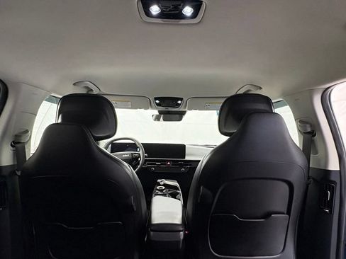 Used 2025 Kia EV6 Light AWD/4WD image 33