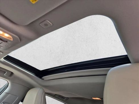 Used 2023 Toyota Highlander Limited FWD image 16