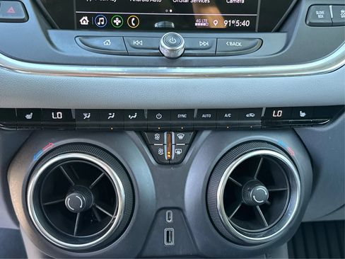 Used 2020 Chevrolet Blazer LT AWD/4WD image 26