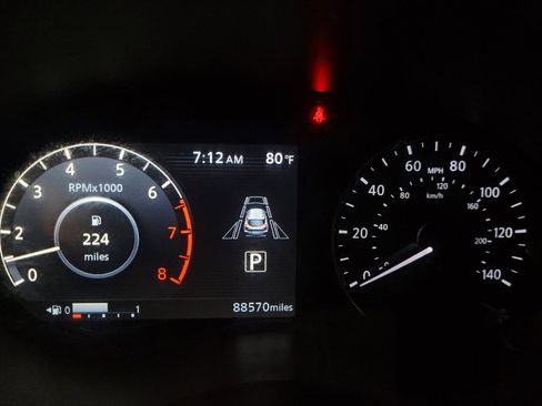 Used 2021 Nissan Kicks SV FWD image 23