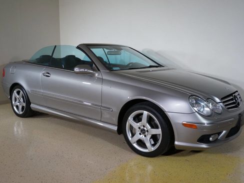 Used 2005 Mercedes-Benz CLK 500 Cabriolet image 19
