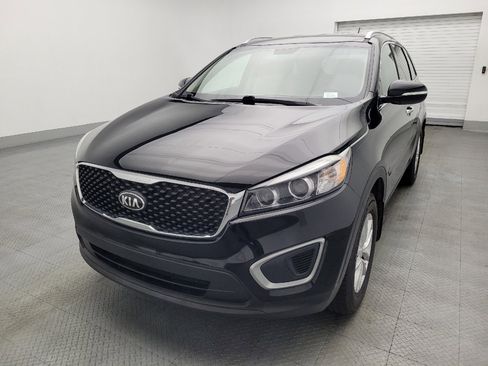 Used 2016 Kia Sorento LX image 15