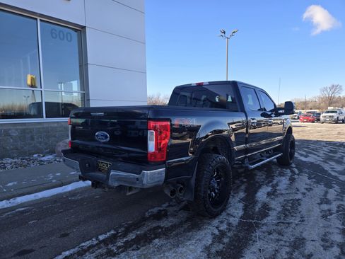 Used 2019 Ford F350 Lariat w/ Chrome Package image 19