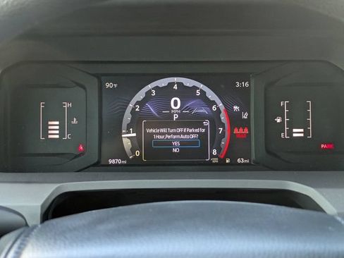Used 2024 Toyota Tacoma SR5 AWD/4WD image 17