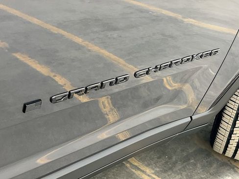 New 2025 Jeep Grand Cherokee L Laredo RWD image 42