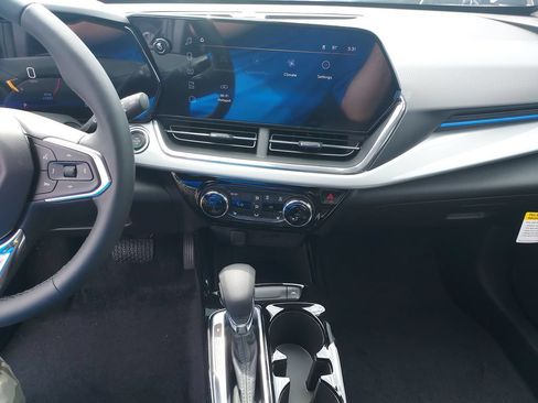 New 2026 Chevrolet Trax LT w/ Driver Confidence Package FWD image 20