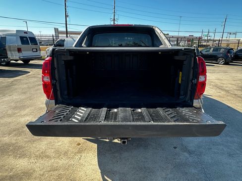 Used 2008 Chevrolet Avalanche LT w/ Convenience Package #1 image 9