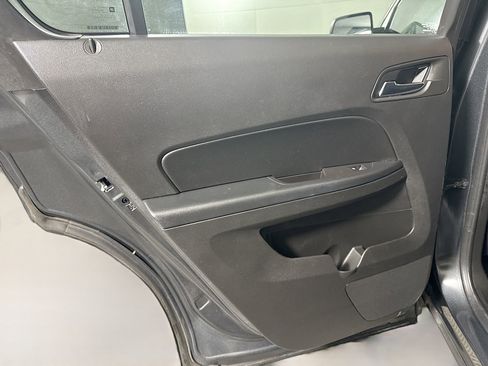 Used 2017 Chevrolet Equinox LT w/ Convenience Package image 25