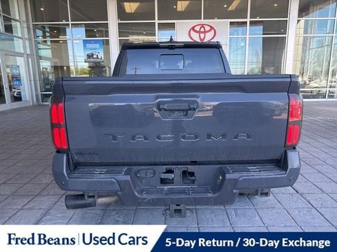 Used 2025 Toyota Tacoma TRD Sport w/ TRD Sport Premium Package image 9