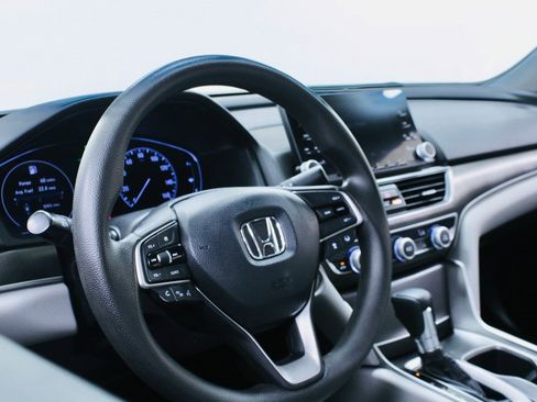 Used 2019 Honda Accord LX image 9