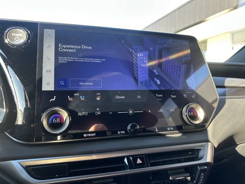 Used 2024 Lexus RX 500h F Sport image 17