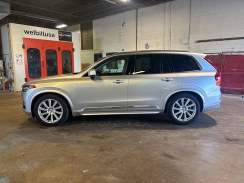 Used 2018 Volvo XC90 T6 Inscription w/ Luxury Package AWD/4WD image 2