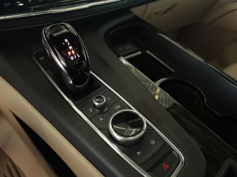 Certified 2022 Cadillac Escalade ESV Premium Luxury image 21