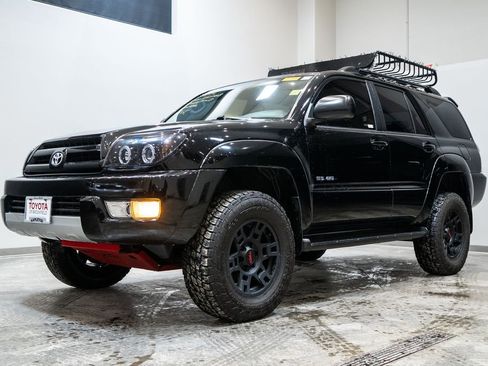 Used 2004 Toyota 4Runner SR5 image 3