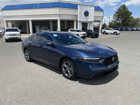 Used 2025 Honda Accord EX-L image 2