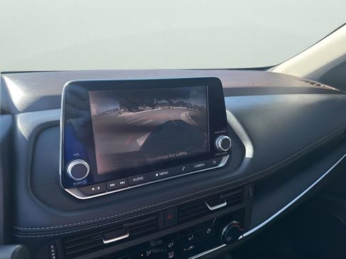 Used 2021 Nissan Rogue S image 38