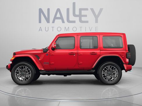 Used 2024 Jeep Wrangler Unlimited Sahara AWD/4WD image 2