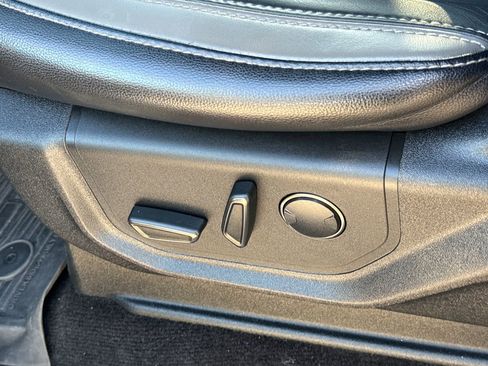 Used 2018 Ford F150 Raptor w/ Equipment Group 802A Luxury image 26