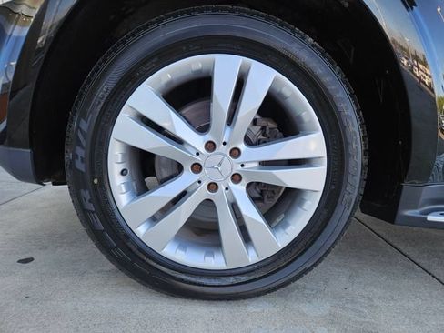 Used 2008 Mercedes-Benz GL 550 4MATIC image 9